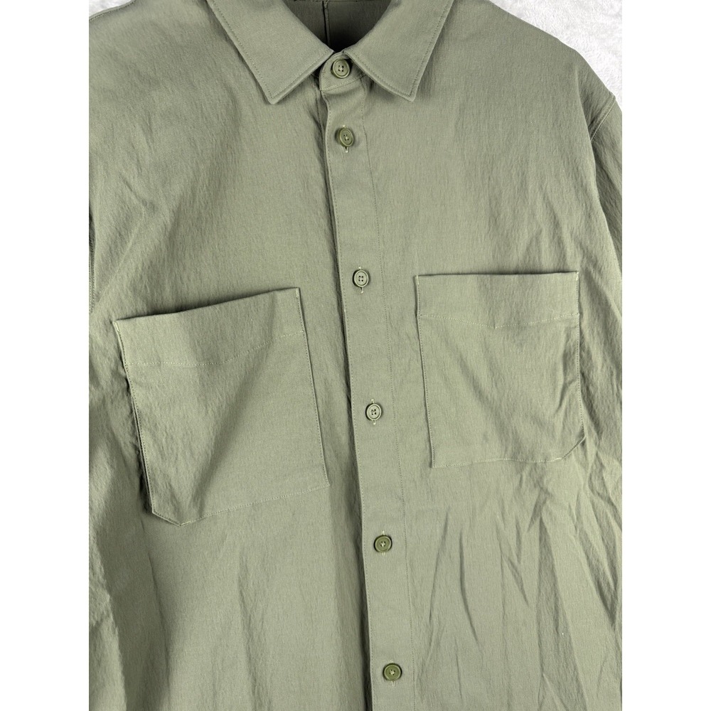 Lululemon‎ Relaxed Fit Short Sleeve Stretch Green Shirt Mens Size M/L Pockets - Picture 3 of 8